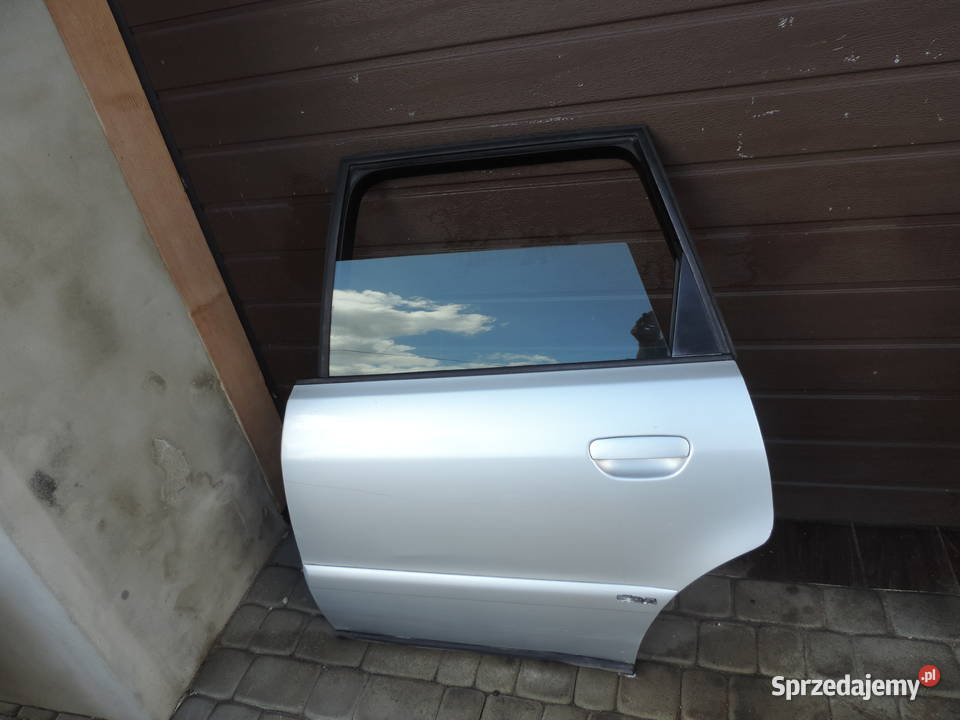 Drzwi lewy tył Audi A4 B5 kombi LY7W osobowe Nowy Sącz