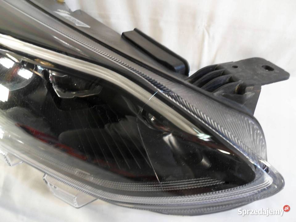 REFLEKTOR PRZÓD STRONA PRAWA FORD FOCUS osobowe Nowy Tomyśl