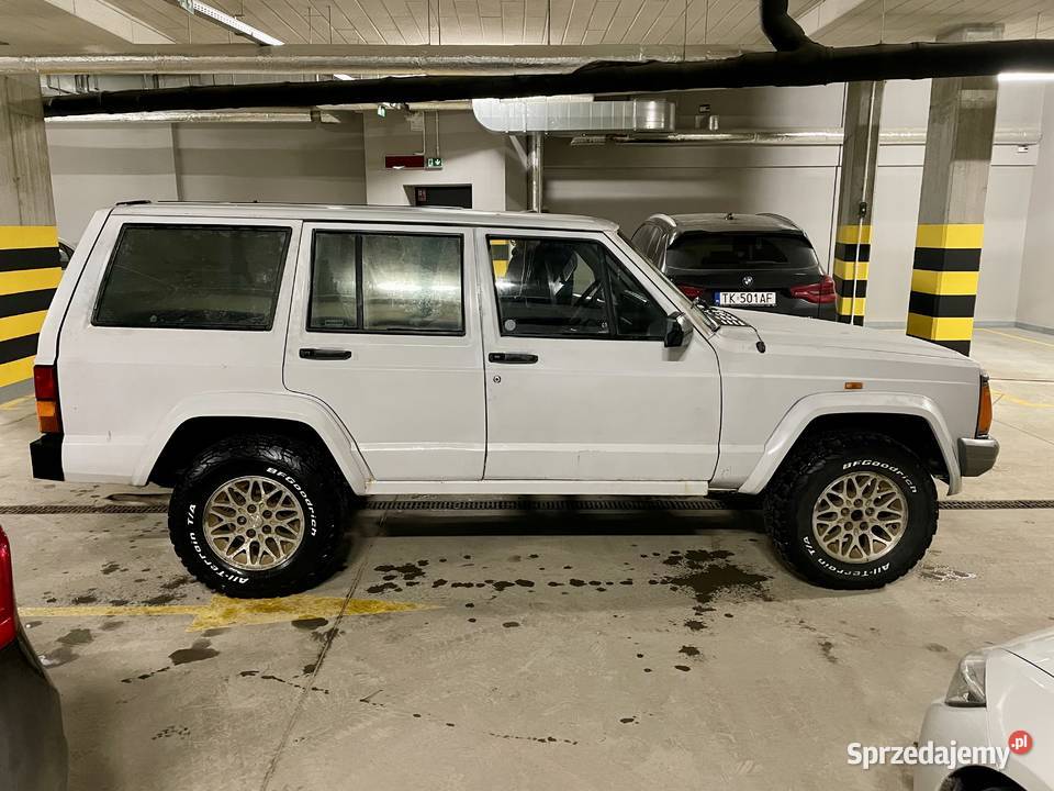 Jeepa Cherokee XJ 40 Kielce
