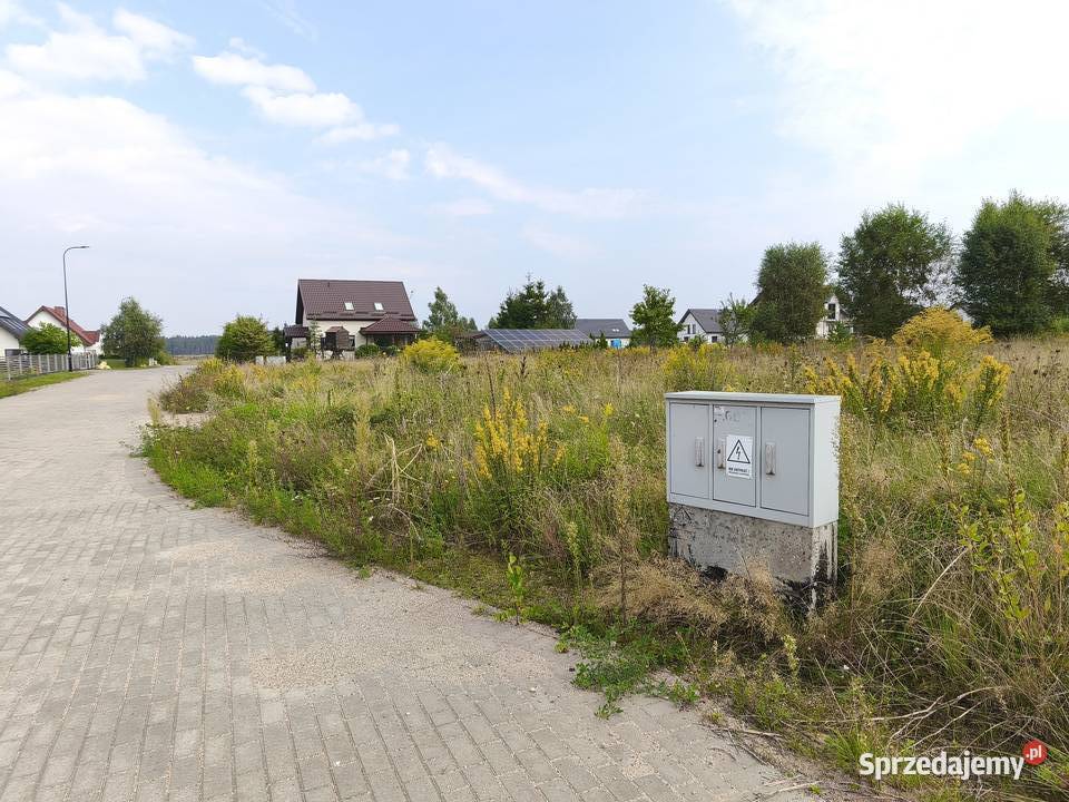 Działka na wsi z miejskimi udogodnieniami Linia sprzedam