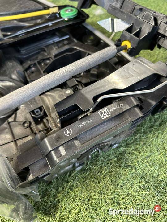 Kompletne poszycie drzwi lewy przód Mercedes GLC łódzkie Wierzchy Kluckie