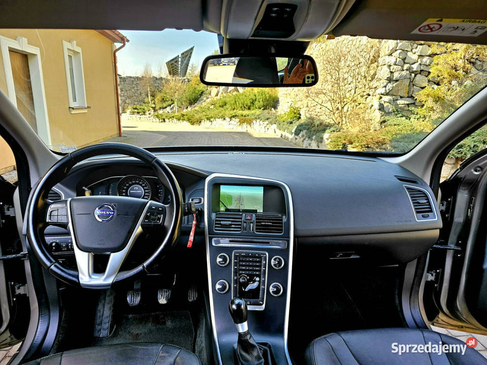 Volvo XC 60 20 D 5 cylindrów Skóry Navi Serwis I