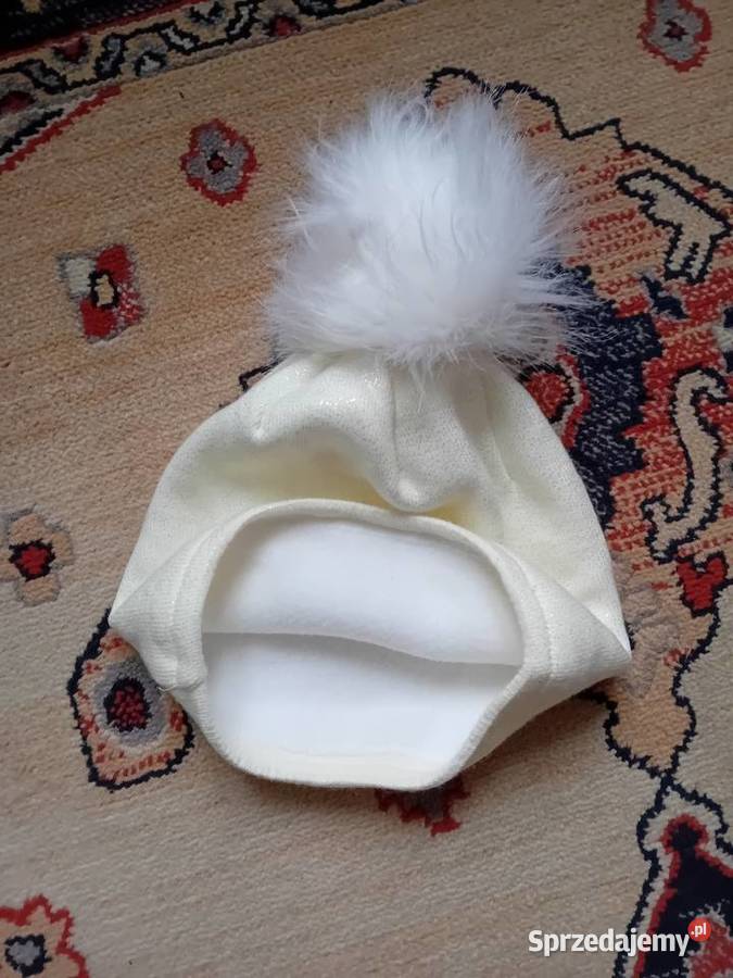 czapeczka ciepła nowa z pomponem Pozostałe Warszawa