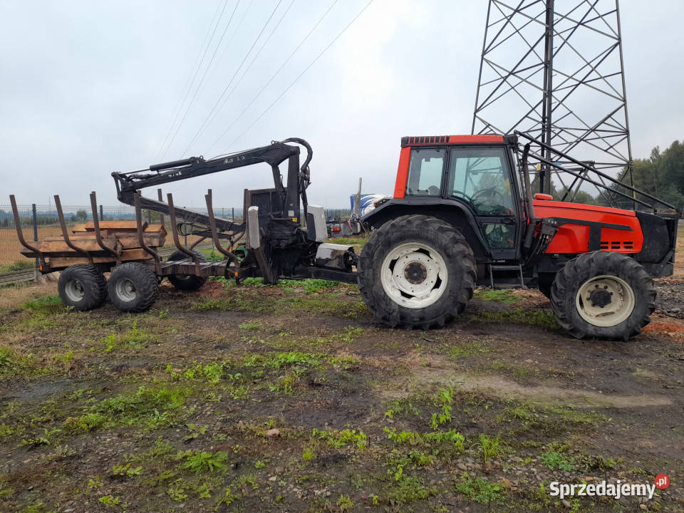 Ciągnik Valtra 6250 przyczepa leśna Fao Far 4768