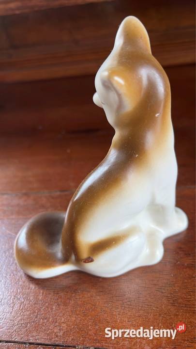 Figurka Połonne Lis Fabryka Fajansu i Porcelany Porcelana i szkło pomorskie Gdańsk