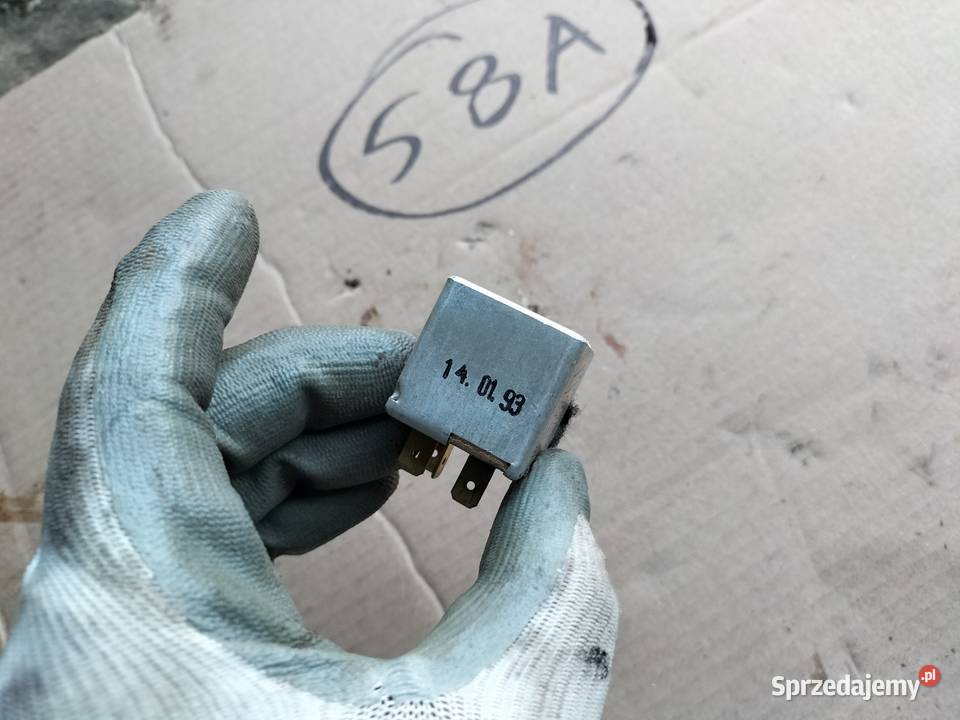 AUDI 80B4 80 B4 PRZEKAŹNIK SZYBERDACHU 899202 Kamień-Kolonia