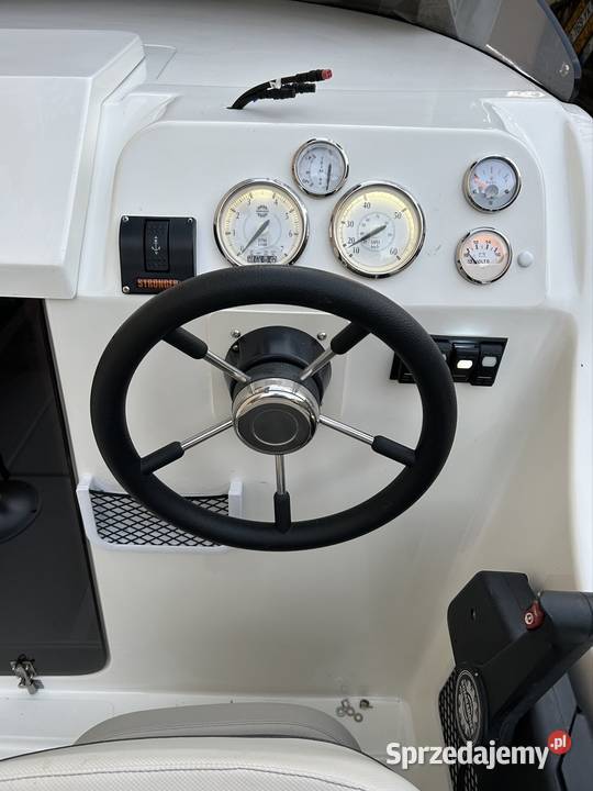 Motorówka Scalar 525 550 Żeglarstwo mazowieckie Warszawa