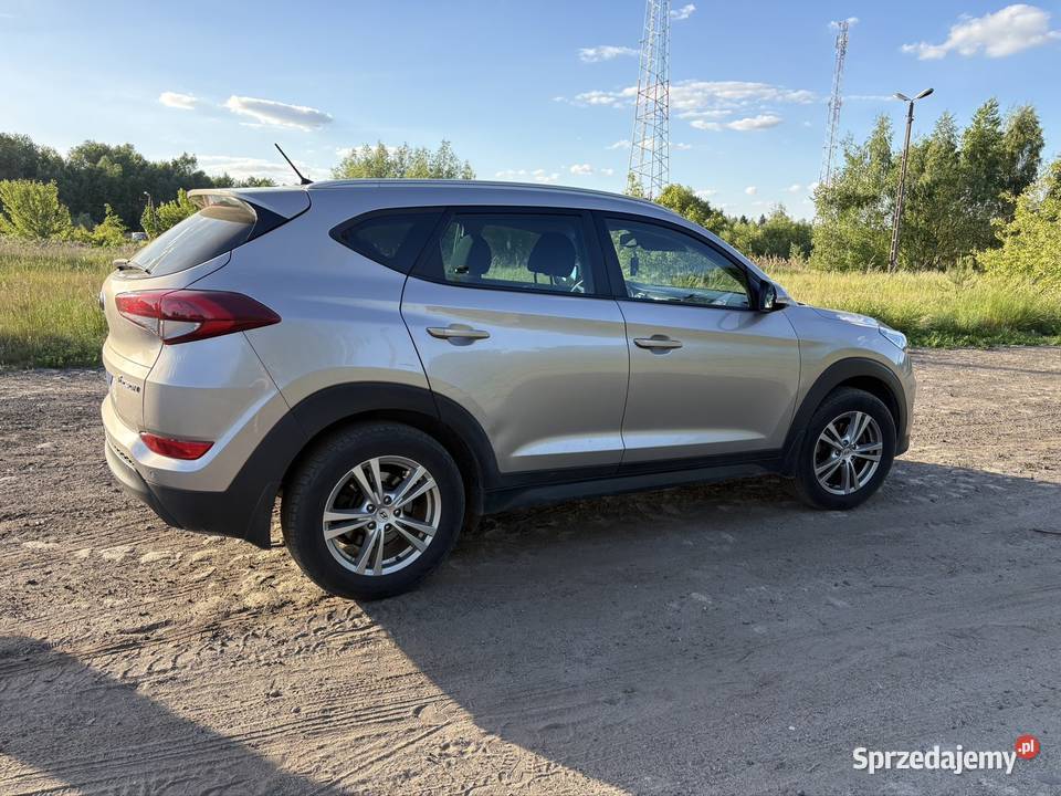 Hyundai Tucson 17CRDI 115 Polski salon Niski Rok produkcji 2015 Sulęcin sprzedam