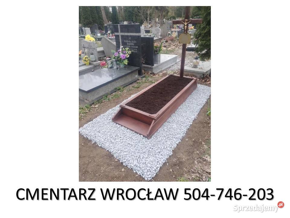 Obsypanie kamyczkami kamykami grobu Cmentarz Wrocław