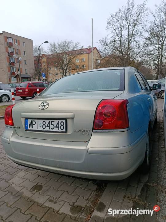 Avensis 20 benzyna klima 4xel szyby ładna Avensis