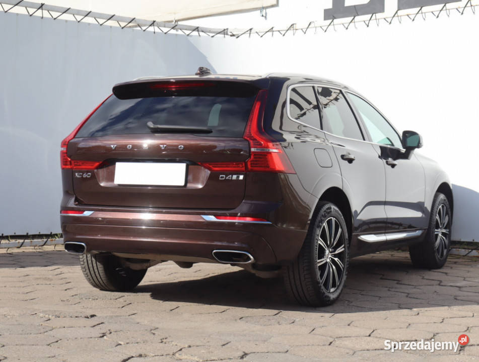 Volvo XC60 D4 AWD Rok produkcji 2018 Łódź