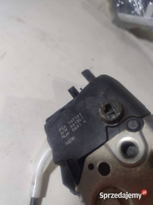 ZAMEK DRZWI PRAWY PRZÓD 6 PIN PEUGEOT 308 567153
