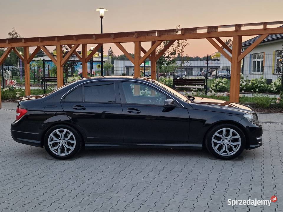 Mercedes W204 Lift 22 CDI AMG PLUS Salon