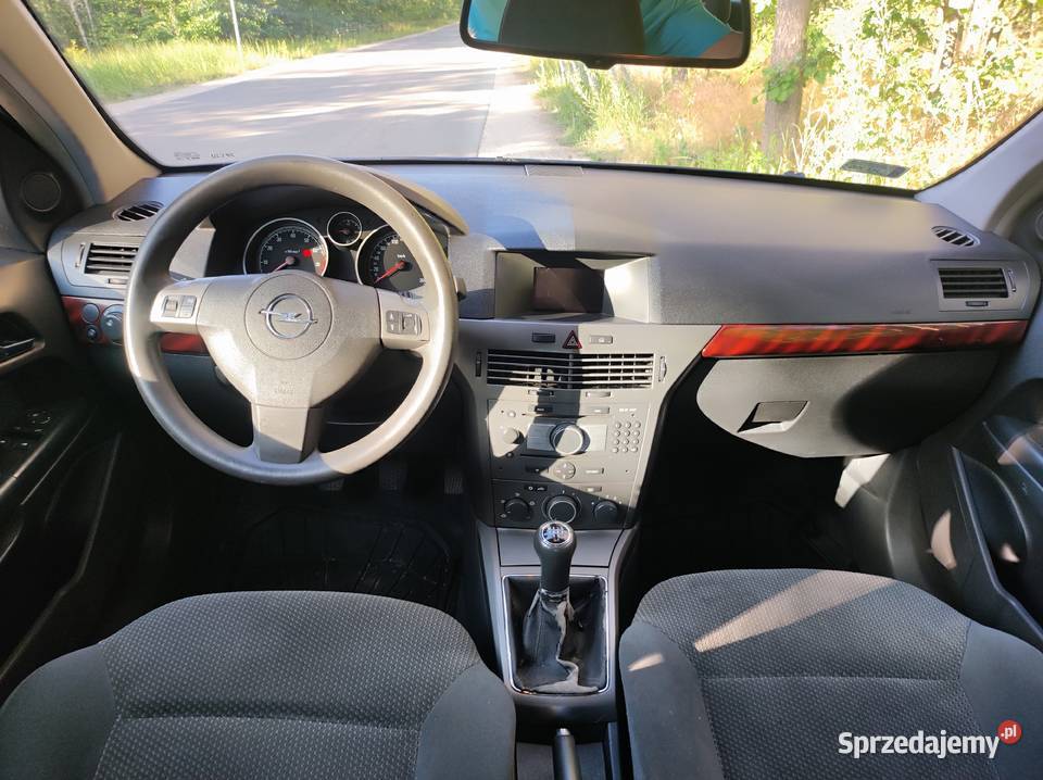 Astra H 16 benzyna 105 kombi stan alefelgi hak kujawsko-pomorskie