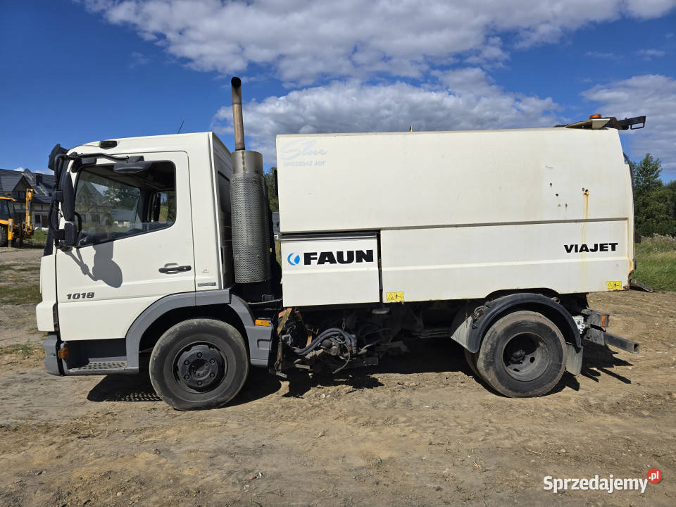 Zamiatarka MERCEDESBENZ Atego specjalny 123 442 sprzedam