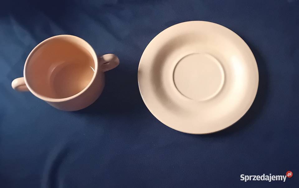 Bulionówka z podstawkiem Bolesławiec sygnatura z wielkopolskie