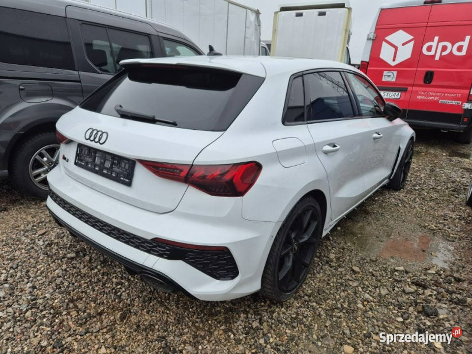 Audi RS3 Sportback uszkodzony