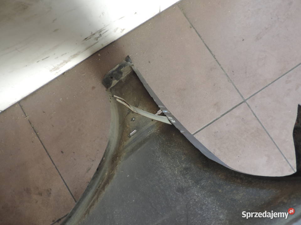 AUDI 80 B4 BŁOTNIK LEWY PRZEDNI małopolskie Nowy Sącz
