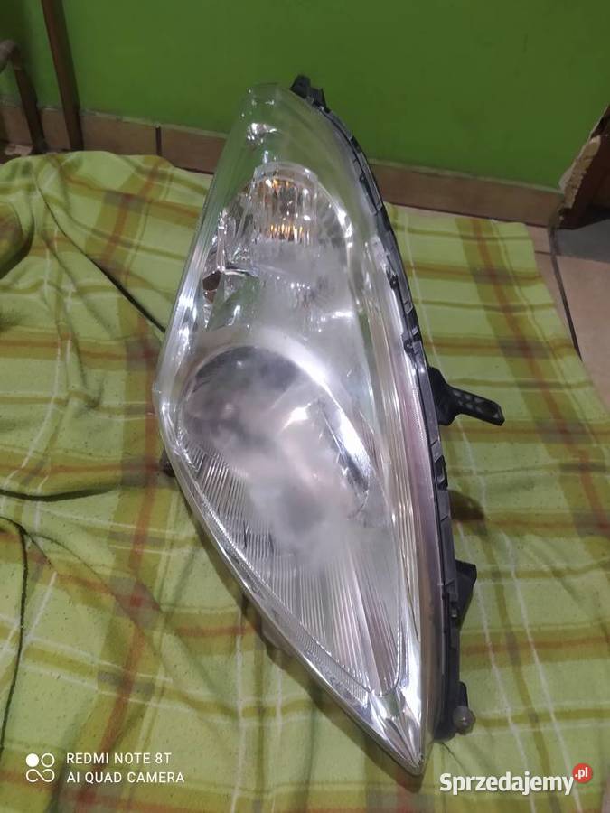 SUZUKI SWIFT 10 LAMPA PRAWĄ PRZEDNIA P9121 H7 EU osobowe Międzychód