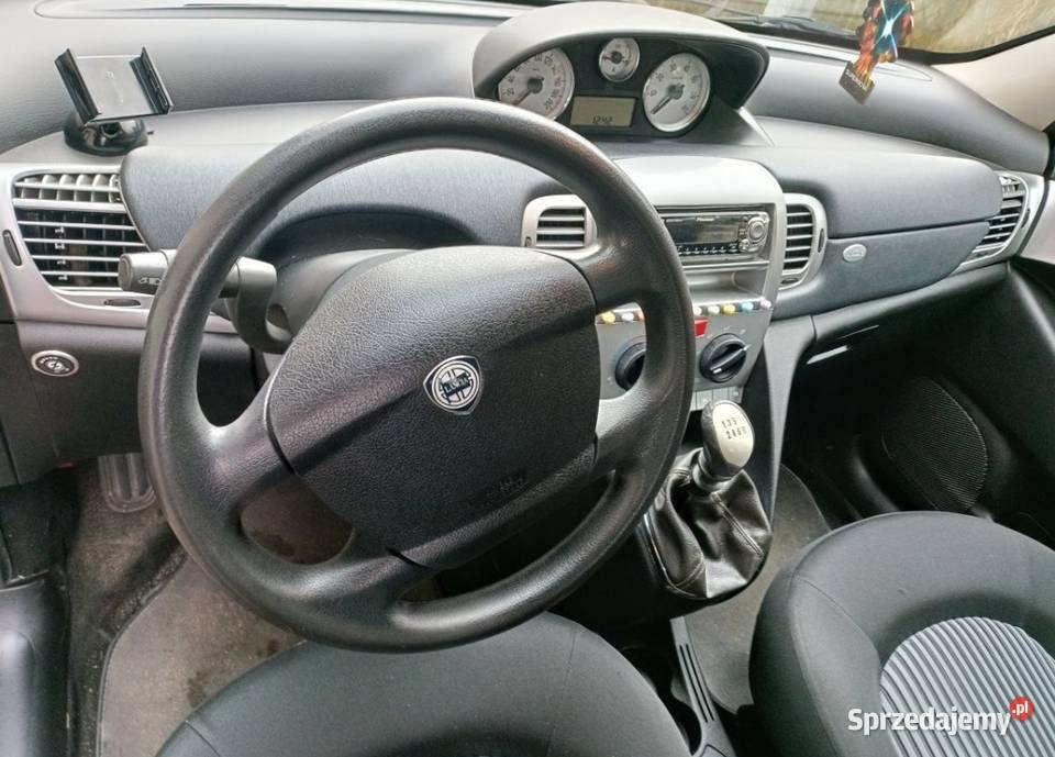 Lancia Ypsilon 14 benzyna gaz 2006 czytaj opis Ypsilon Radomsko