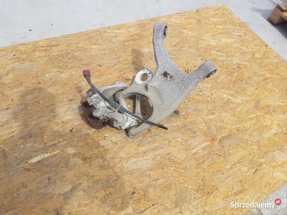 ZWROTNICA LEWY TYŁ AUDI A6 C7 A7 Q5 8R0505311B Przystajń sprzedam