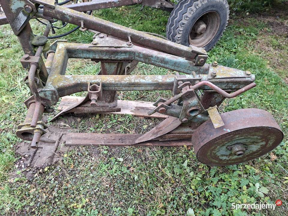 Pług 2 skibowy Grudziądz Pługi Ożarów