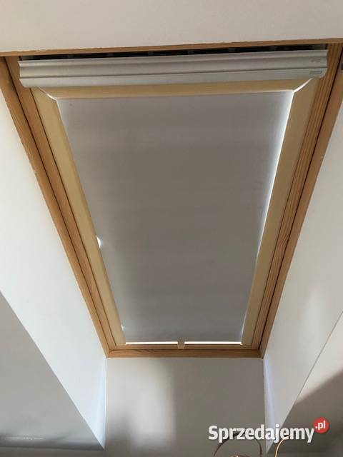 3 Rolety zaciemniające do okien dachowych Velux GZL MK08 + 2 gratis
