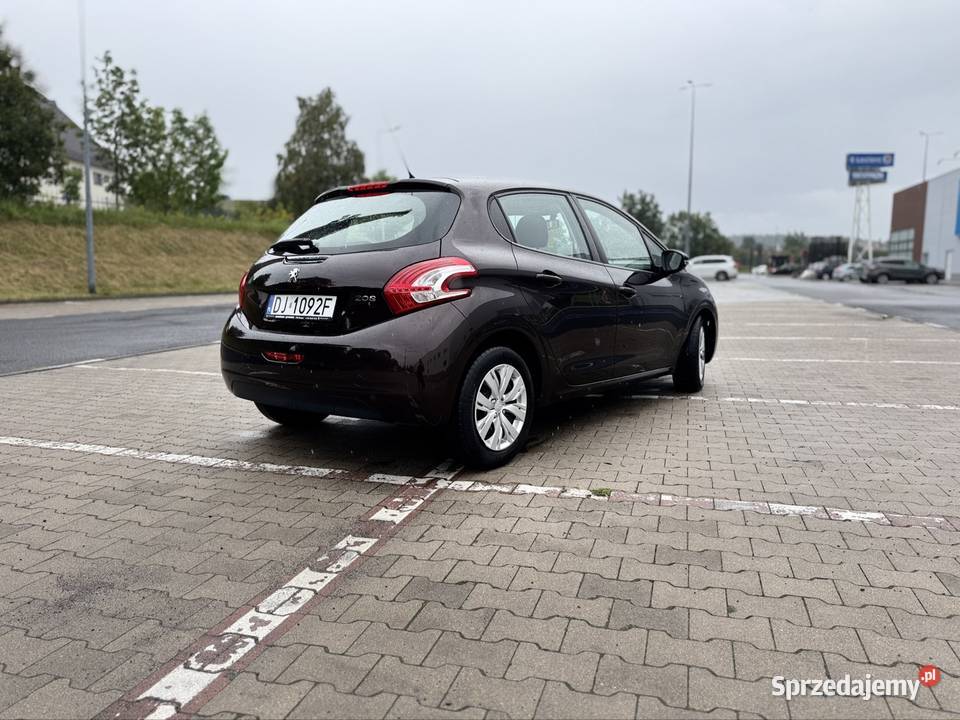 Peugeot 208 12b Jelenia Góra