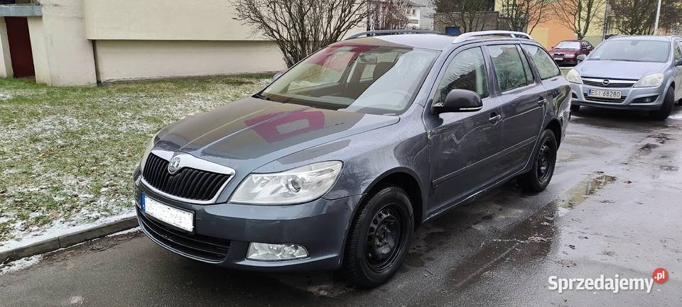 koda Octavia II 16 2 2009 mpi stan benzyna Sieradz