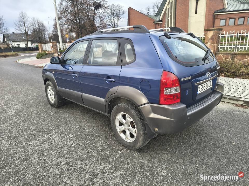 Hyundai Tucson 20 benzyna gaz 4x4 manualna