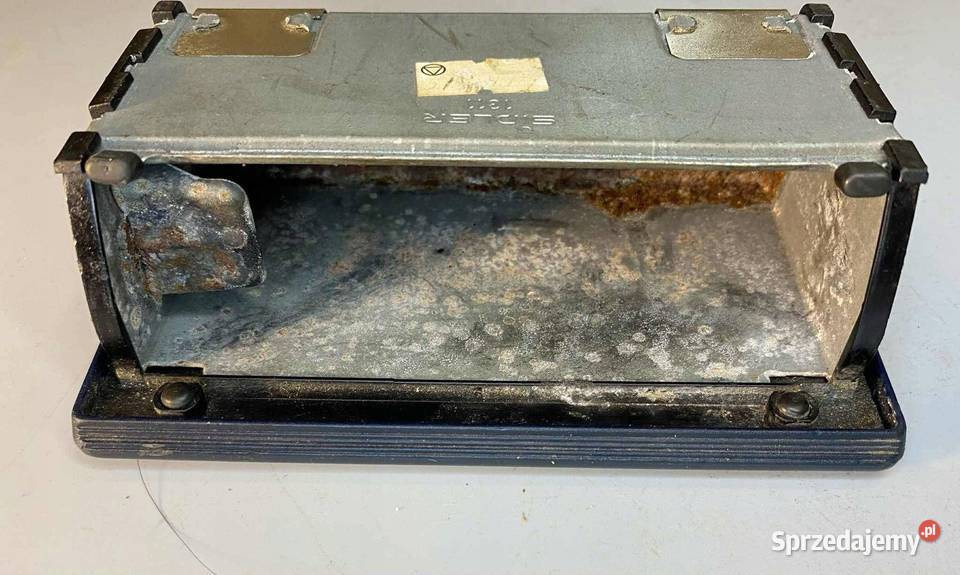 MercedesBenz E W124 Popielniczka drzwi tylnych Deski rozdzielcze, konsole dolnośląskie Łagiewniki