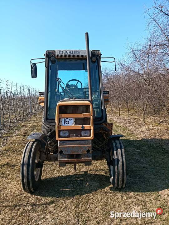 Ciągnik RENAULT 8012 Renault