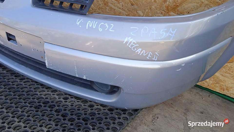 RENAULT MEGANE II ZDERZAK PRZÓD NV632 HALOGEN Zbierkowo