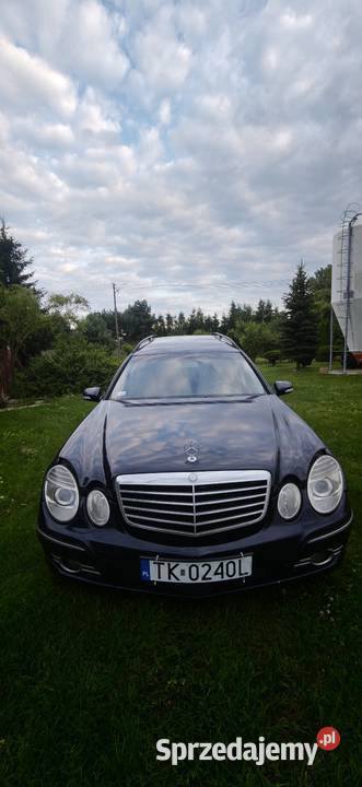 Mercedes W211 Karawan Kielce