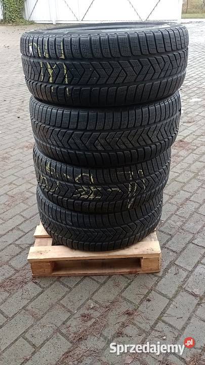 Opony zimowe Pirelli Sottozero 24545 R19 komplet Samochodowe Szczecin