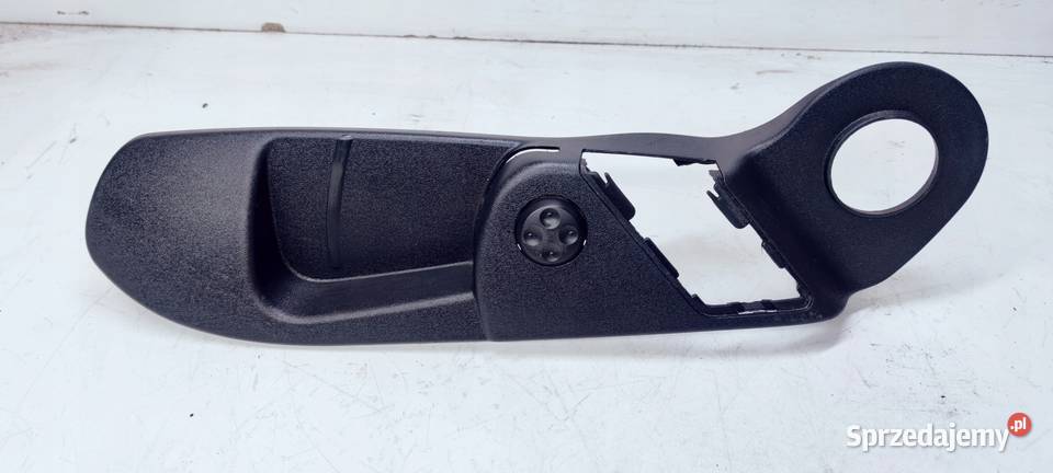 OSŁONA ZAŚLEPKA FOTELA LEWA AUDI A6 C6 2100036L osobowe Przystajń