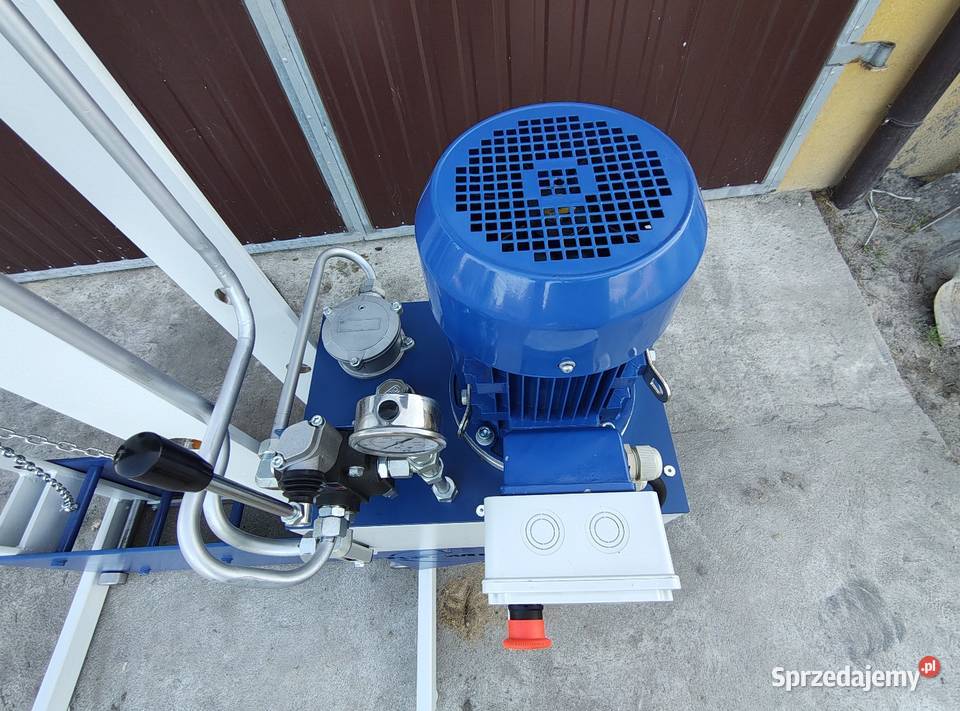 Prasa hydrauliczna 45 ton 55kw Chynowa