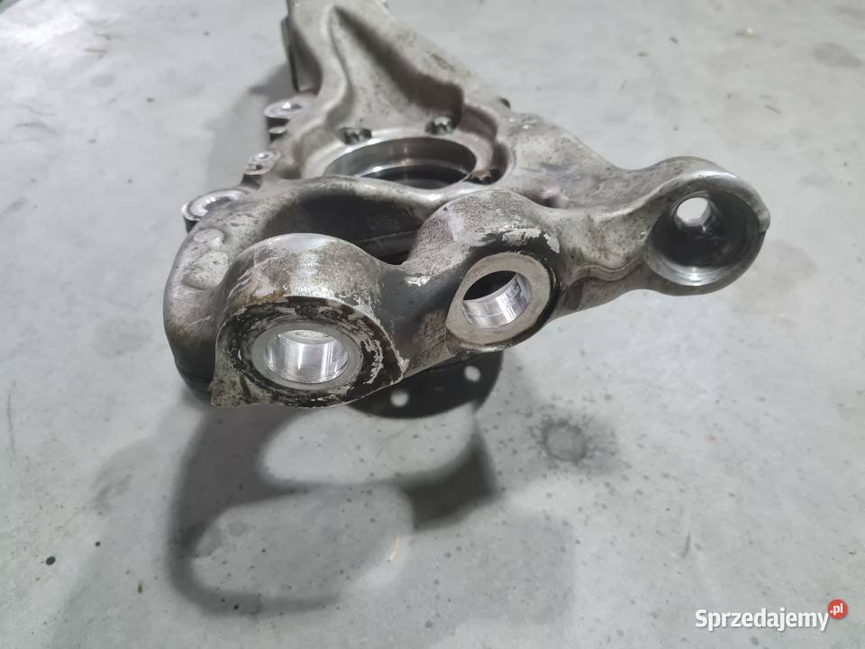 W205 pasta lewa Śrem sprzedam