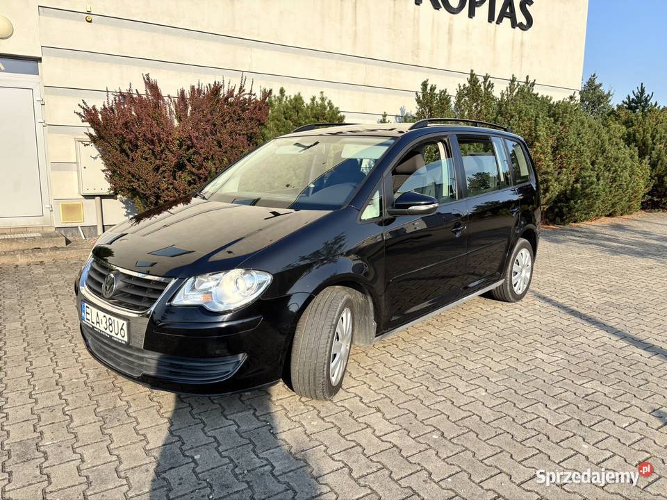 Volkswagen Touran 20 TDI 2009 r elektryczne lusterka łódzkie