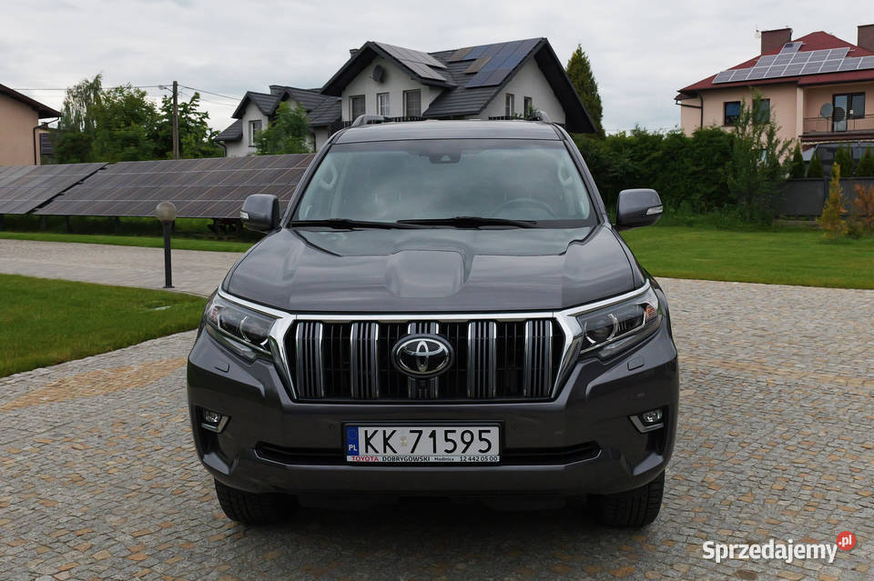 Toyota Land Cruiser Invincible polski salon I automatyczna