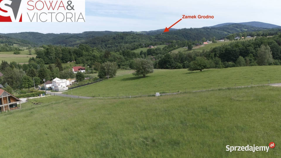 Panoramiczny widok na szczyty gór ok 1 PKP Zagórze Śląskie