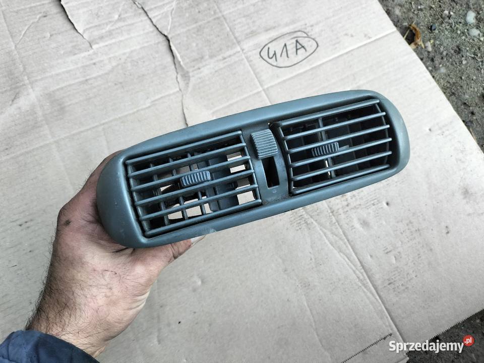 FIAT SEICENTO ŚRODKOWA KRATKA NAWIEWU SIWA Motoryzacja Kamień-Kolonia