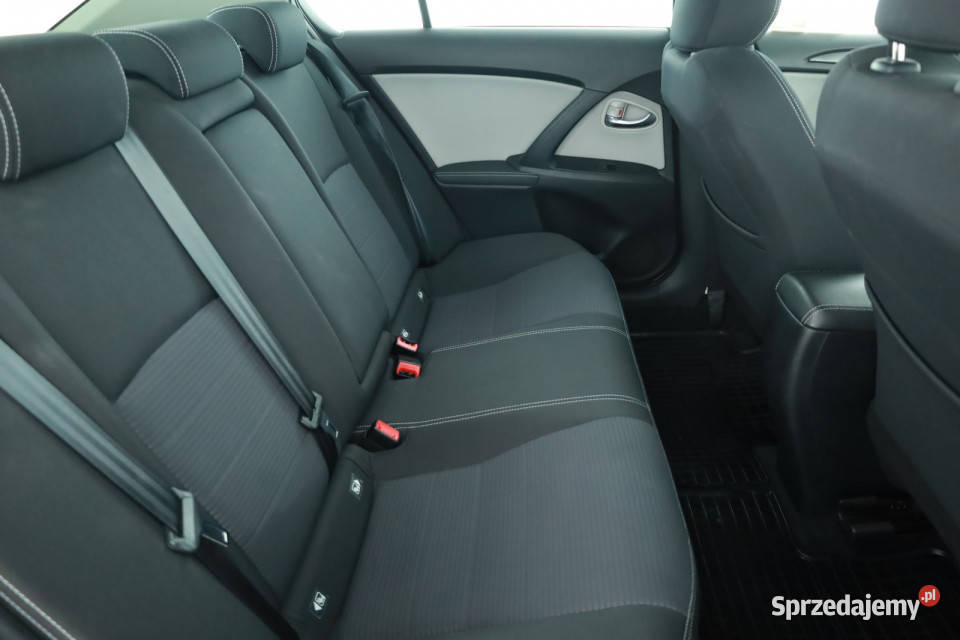 Toyota Avensis 20 D4D isofix Motoryzacja