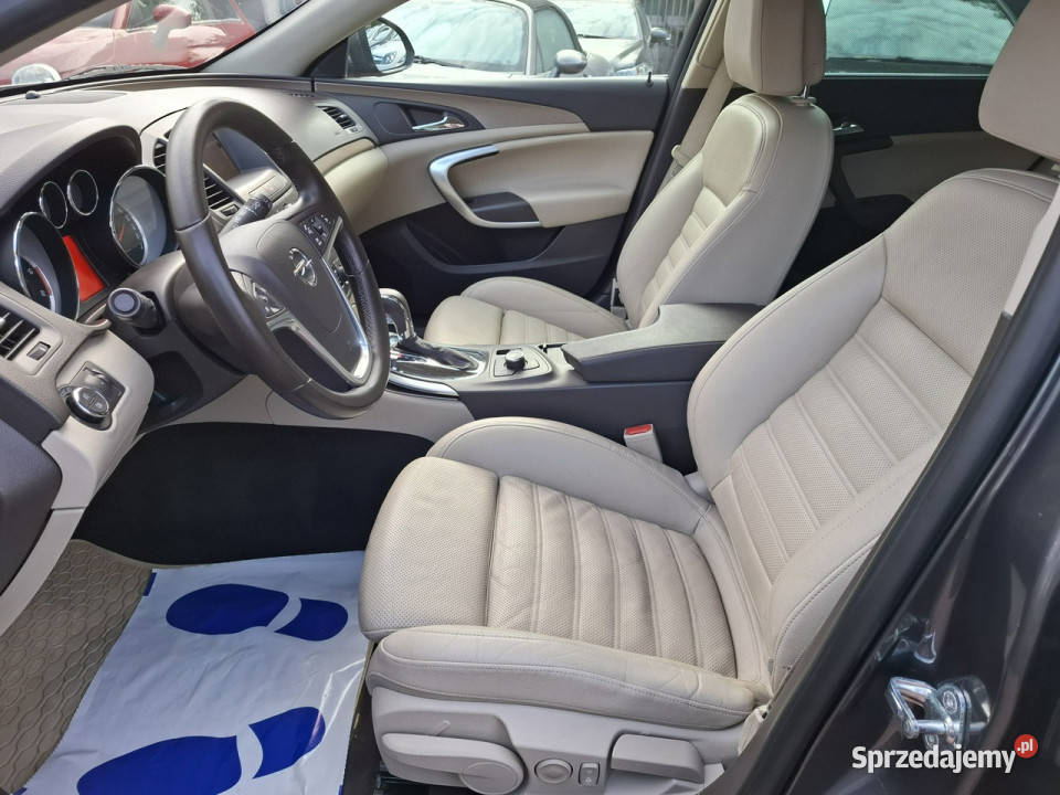 Opel Insignia Sports Tourer Automat Bezwypadkowa Rok produkcji 2011