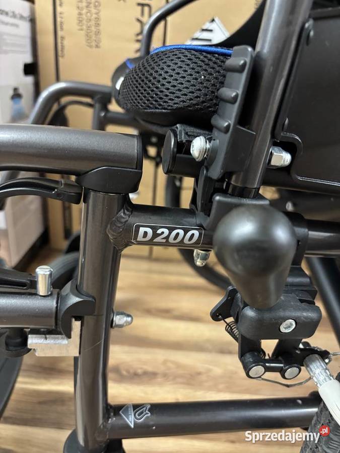 Wózek inwallidzki Vermeiren D200 lekki sprzedam