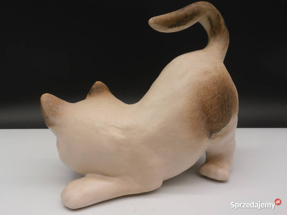 Urocza Ceramiczna Figurka Kota Vintage Polujący Porcelana i szkło Raszków