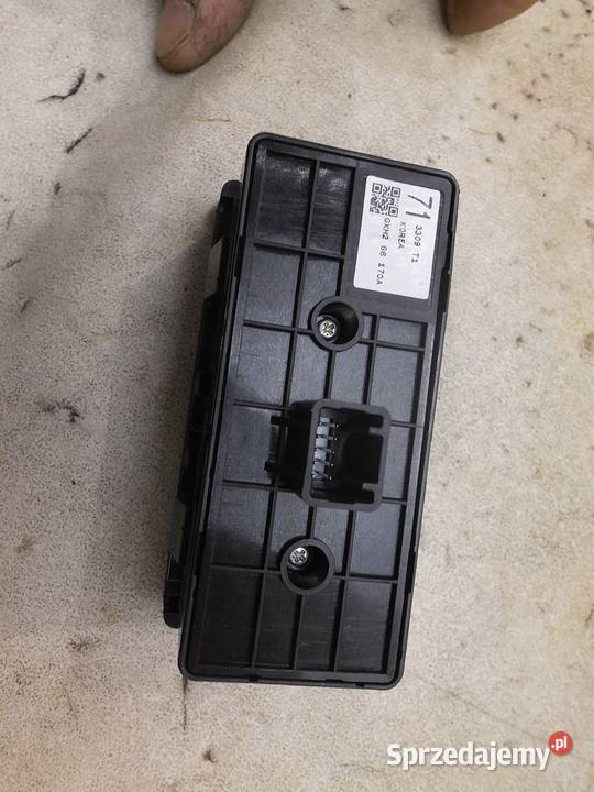 PRZYCISK PRZYCISKI MAZDA 3 BM 13 GKM266170A osobowe Panele sterowania, przełączniki