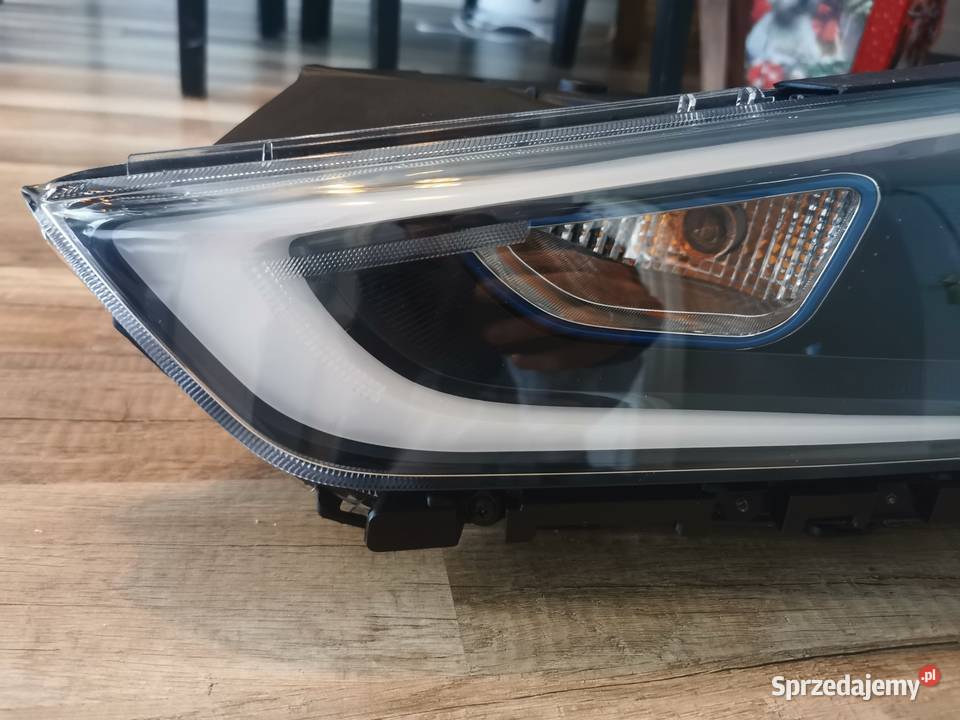 LAMPA REFLEKTOR LEWY PRZÓD HYUNDAI IONIQ osobowe sprzedam