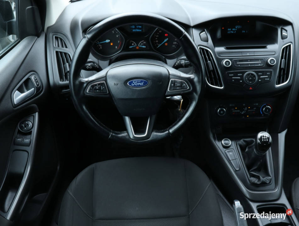 Ford Focus 10 EcoBoost czarny sprzedam