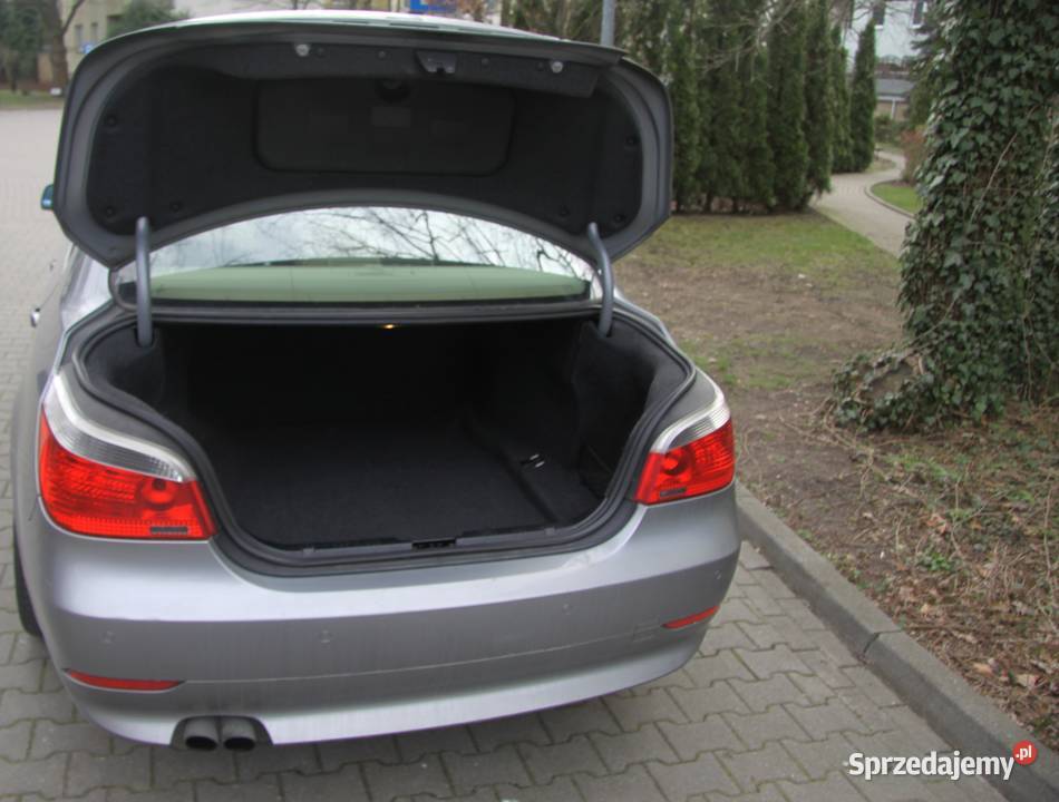 BMW E60 523I seria 5 sedan benzyna+LPG Warszawa sprzedam